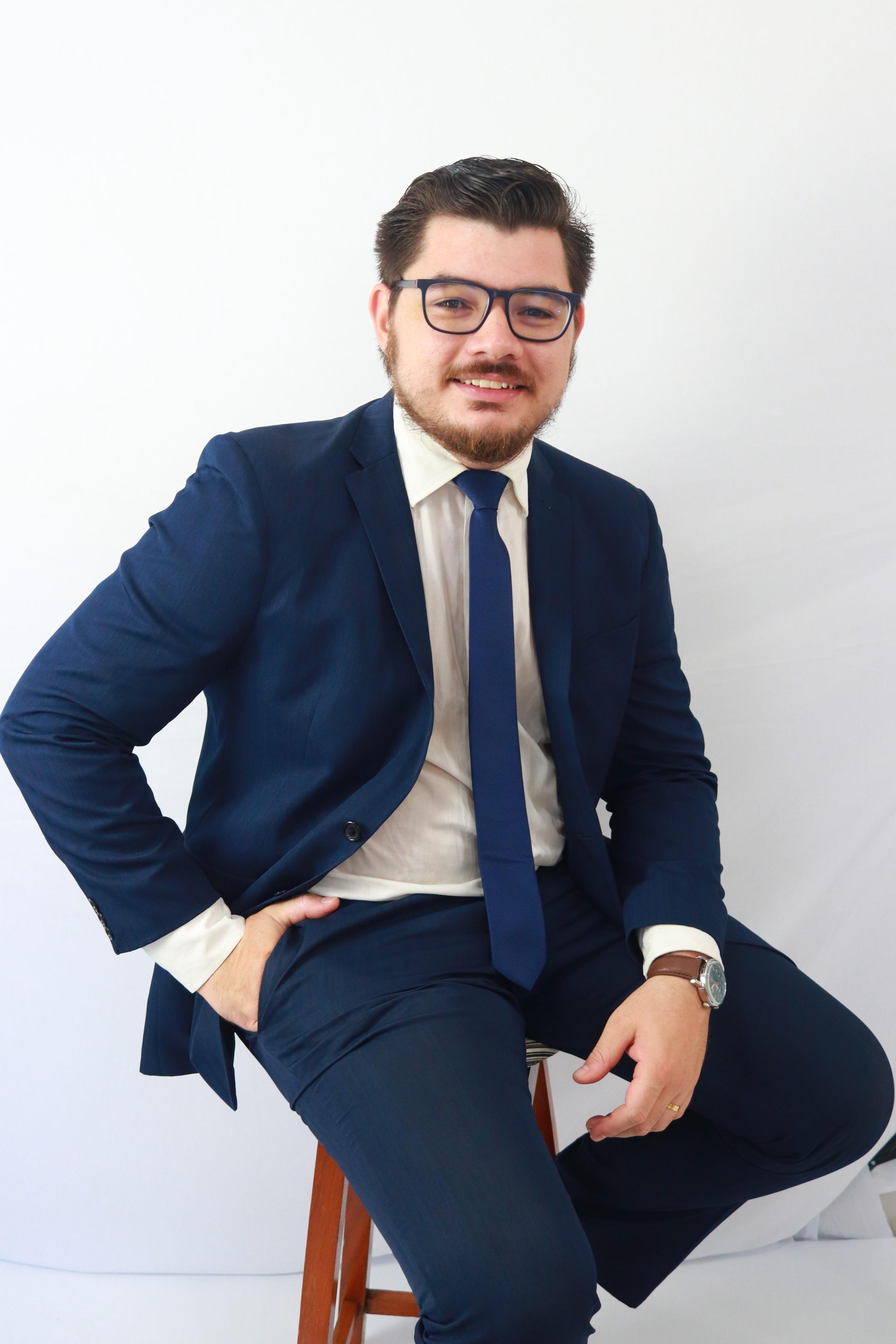 Dr. Gabriel Silva